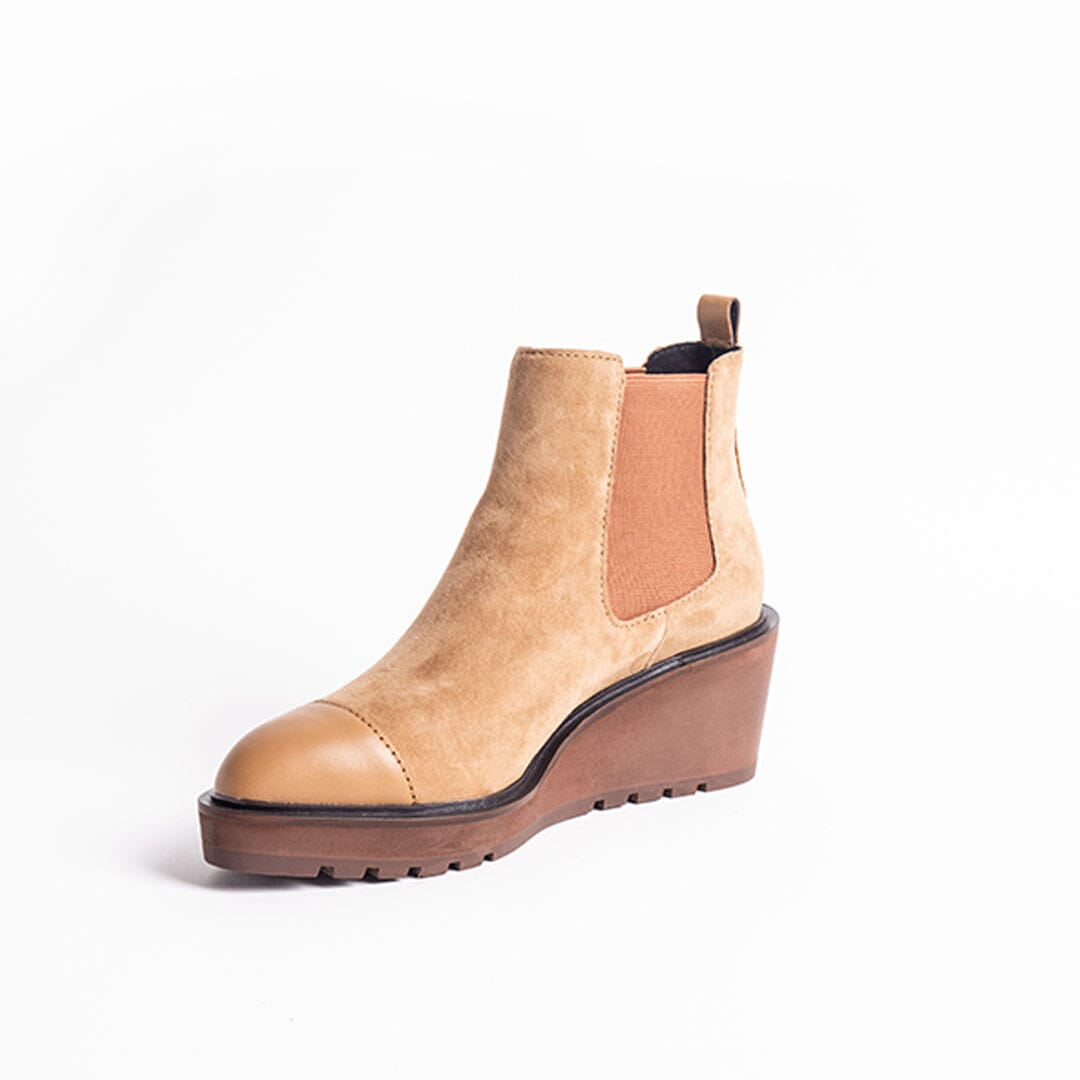 CECELIA NEW YORK - GEMMAIN CAPTOE SLIP ON LOW WEDGE BOOT NUTELLA