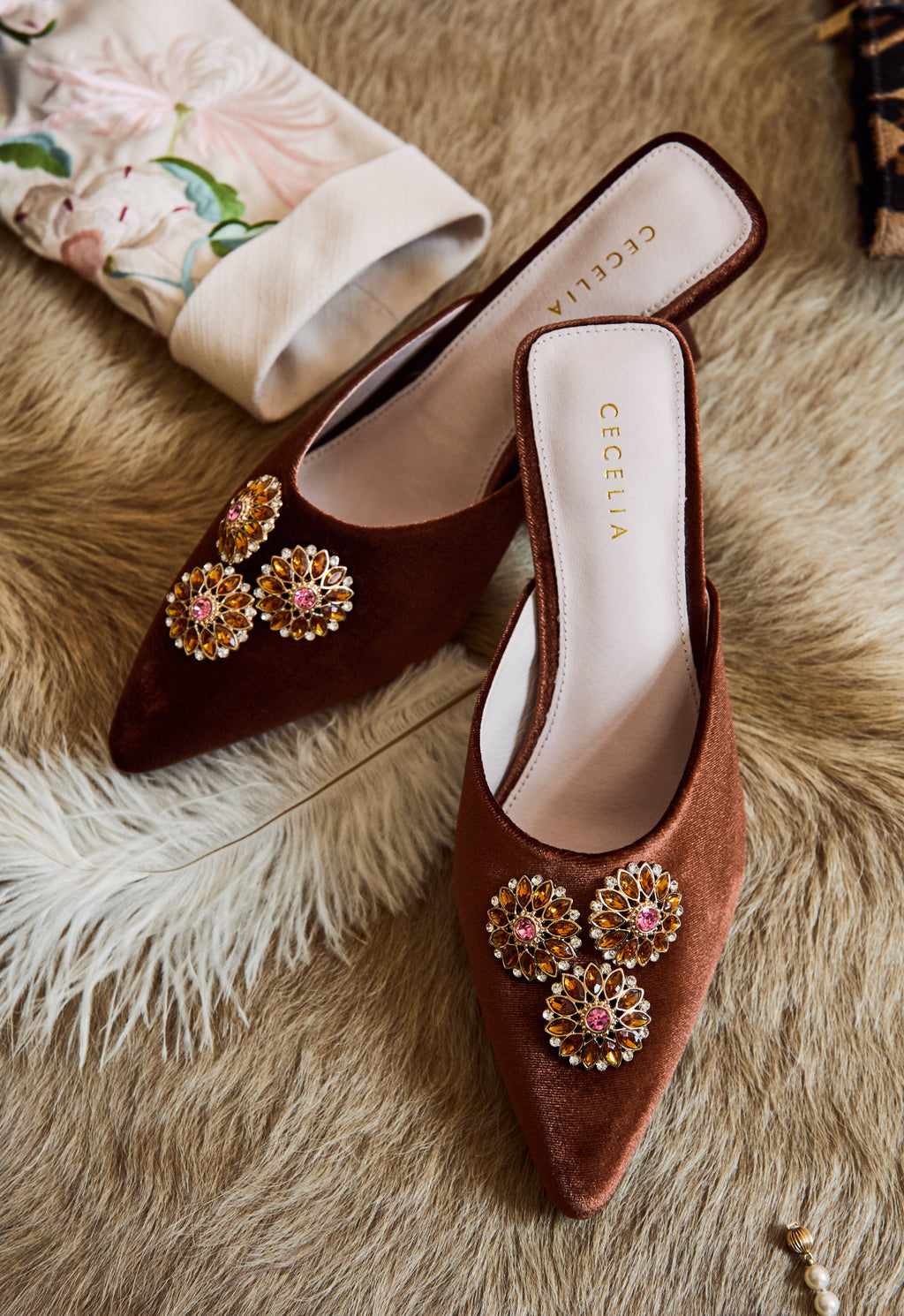 JOICE - COGNAC VELVET MULE