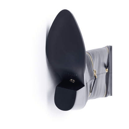 MOCHA - Black - Last Chance