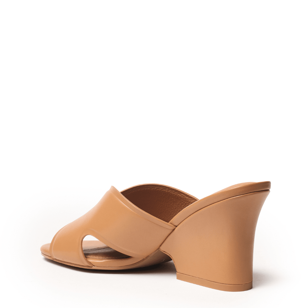FAYE - Tan Sandal