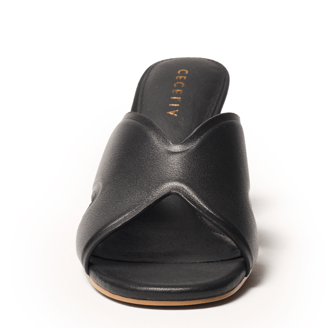 FAYE - Black Sandal