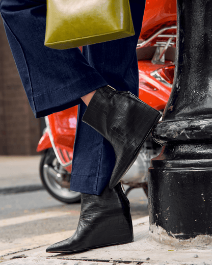 RYMAN - Black - Last Chance