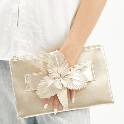 STROLL CLUTCH - Soft Gold