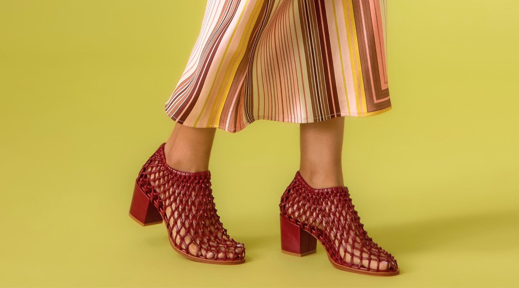 Trendy summer booties in burgundy leather knots on block heel with stripe trendy dress