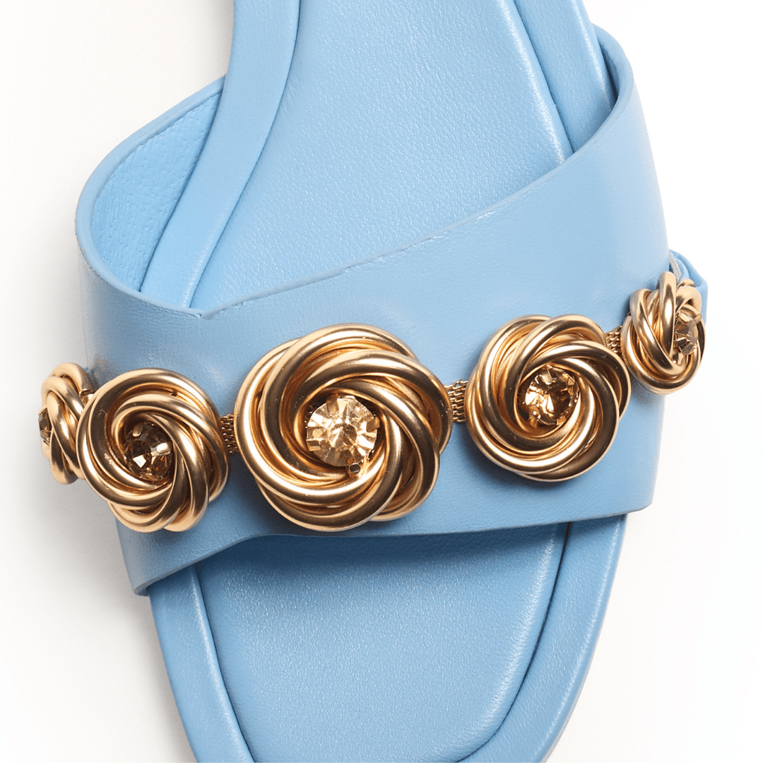 Light blue sandal with gold decorative roses