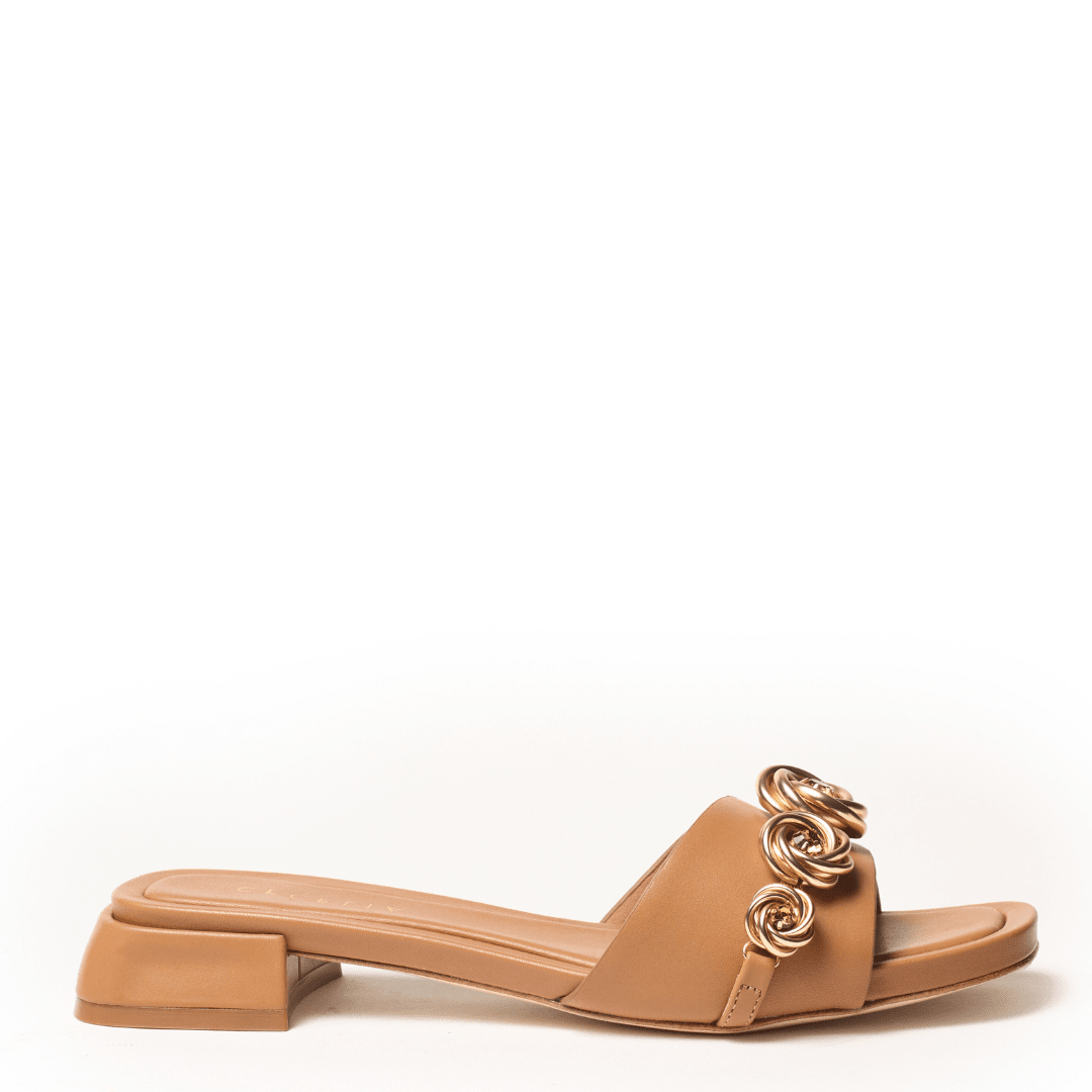 Tan flat sandal with gold rose chain detail