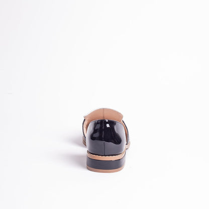 LINEAR - Black and White