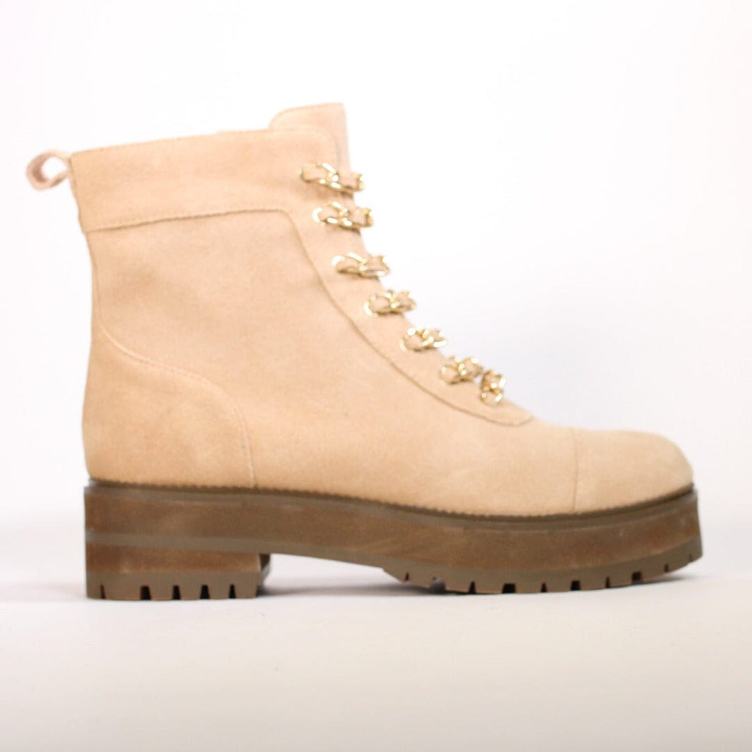 cecelia new york chelsea boots