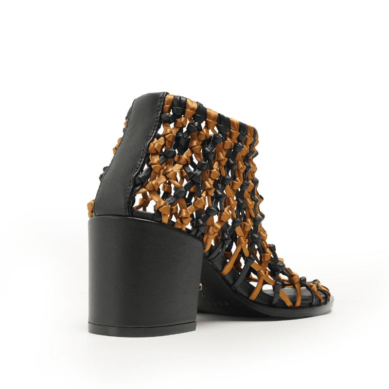 NEVER  BLACK SUEDE