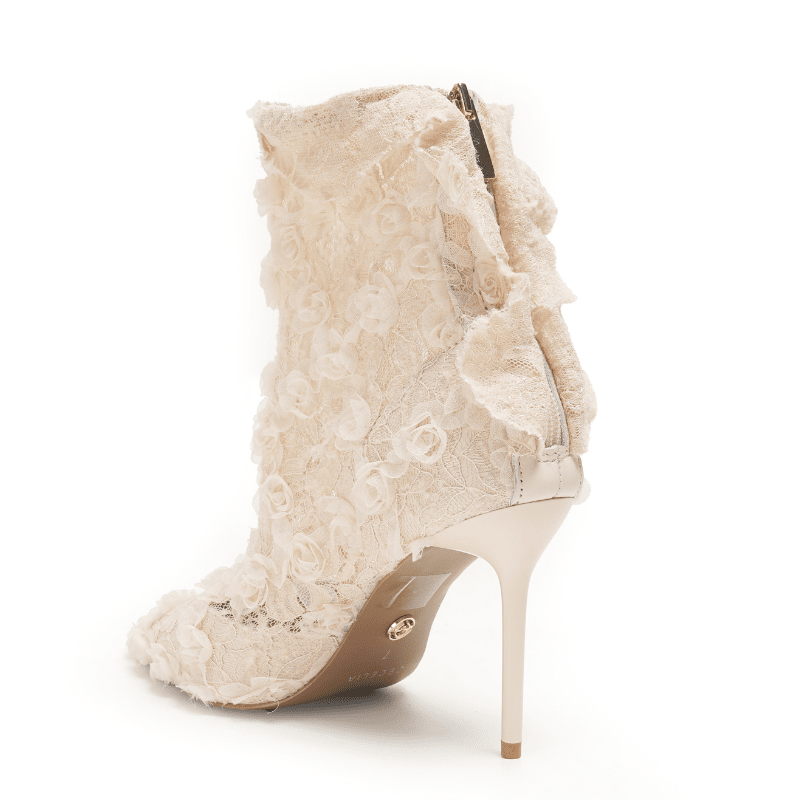 POINT - BEIGE FLOWER BOOTIE