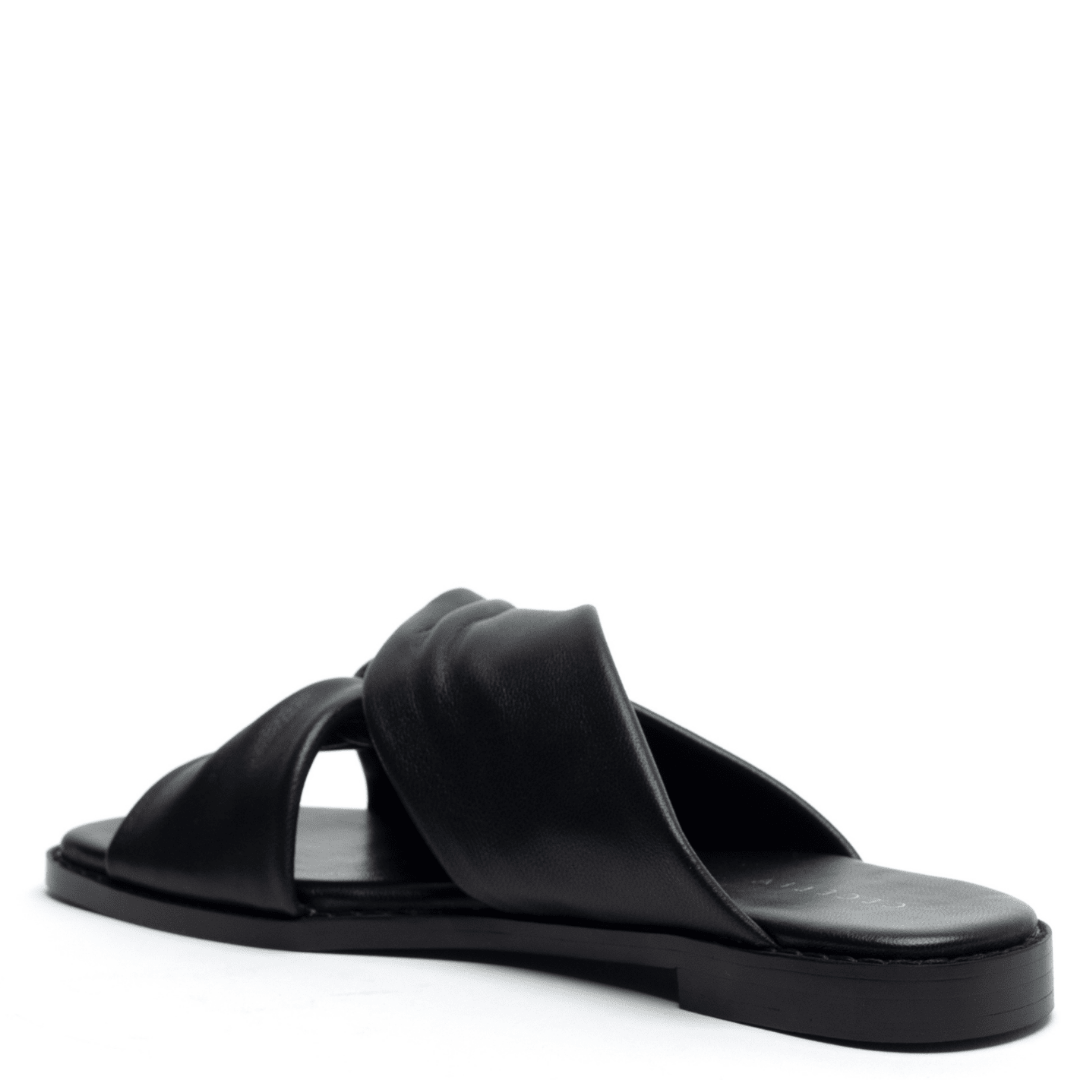 soft leather sandal with padded cushoin